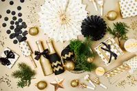 Feestelijk de tafel dekken voor Oud en Nieuw